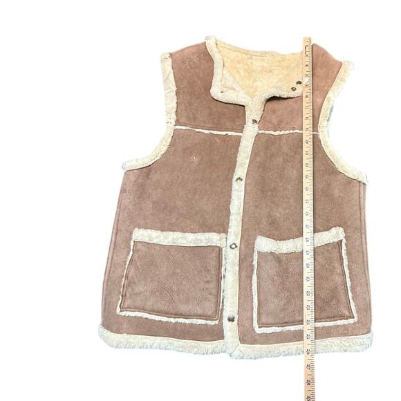 Vintage Handmade Suede Leather Sherpa-Lined Vest Snap Front Pockets - Picture 4 of 16
